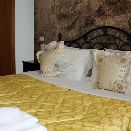 P I G N E T O Renovated Flat *