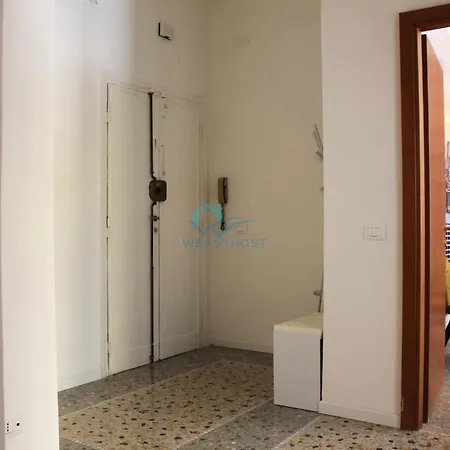 P I G N E T O Renovated Flat