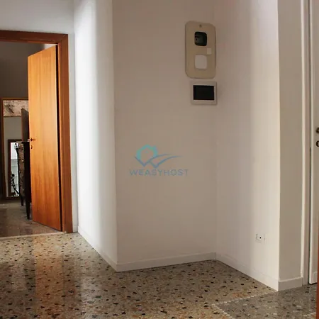 P I G N E T O Renovated Flat *