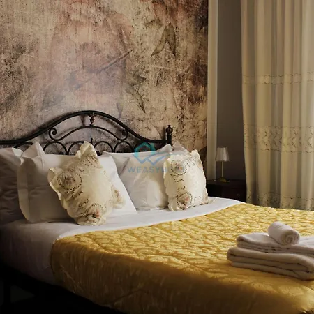 P I G N E T O Renovated Flat *