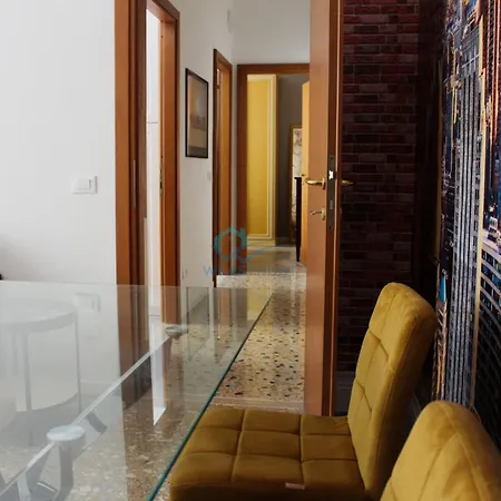 P I G N E T O Renovated Flat * Roma